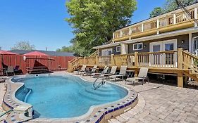 Historic Savannah Gold Private Condo With Pool - 2Bed, 1&Half Bath, Sleeps 6, 1St Floor, 15 Min Walk To Historic Savannah Center And All Attractions